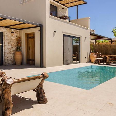 Hilaritas Luxury Suites Sea View, Private Pool & Jacuzzi Paradise Ratzaklíon Exterior foto